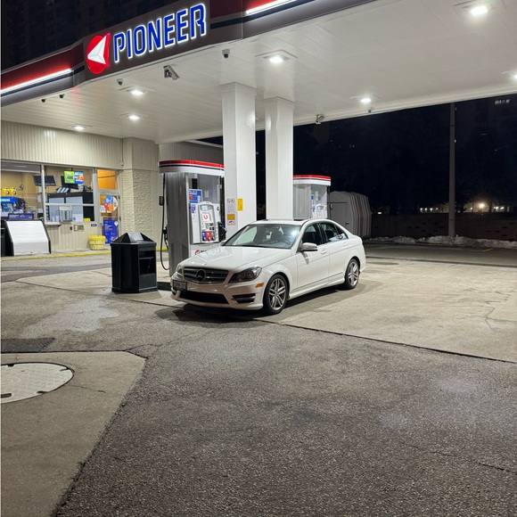 Meet your Posher, Jason - Picture 1 of 1